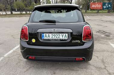 Хэтчбек MINI Cooper 2021 в 