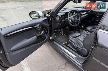 Хэтчбек MINI Cooper 2021 в 