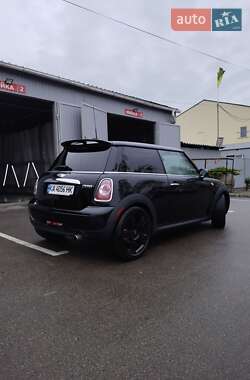 Хэтчбек MINI Cooper 2012 в 