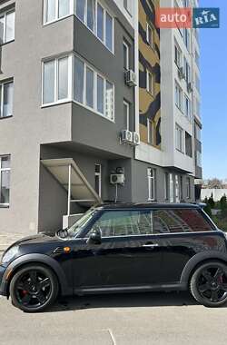 Хэтчбек MINI Cooper 2012 в 