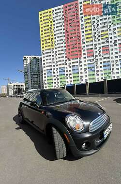 Хэтчбек MINI Cooper 2012 в 