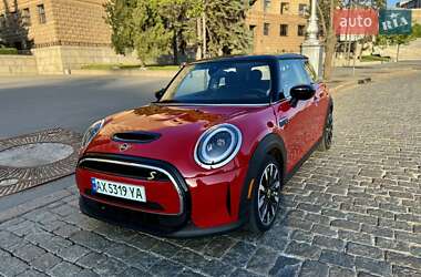Хетчбек MINI Cooper 2024 в 