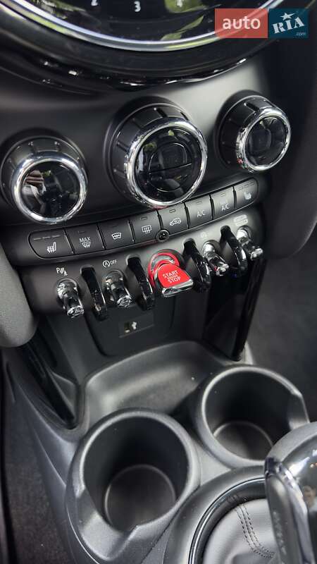Хэтчбек MINI Cooper 2021 в Киеве