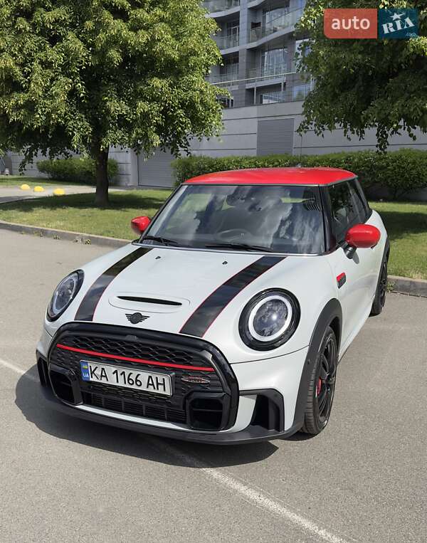 Хэтчбек MINI Cooper 2021 в 
