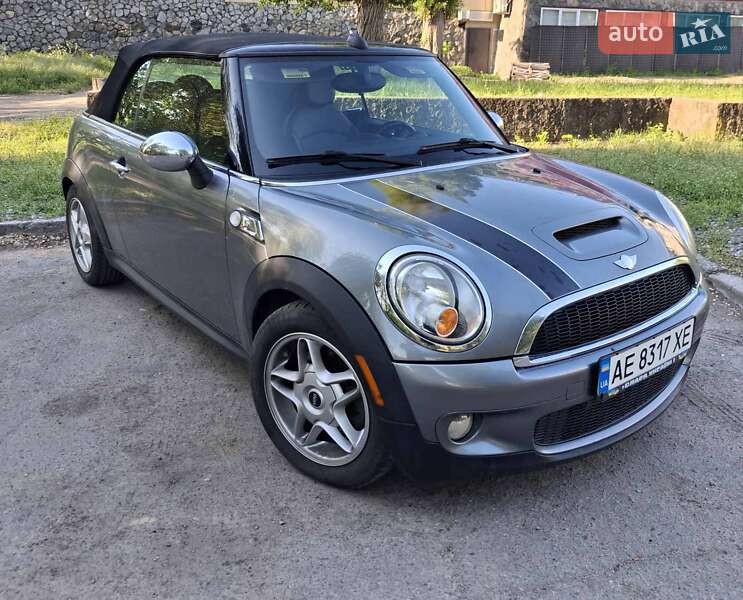 Хэтчбек MINI Cooper 2010 в 