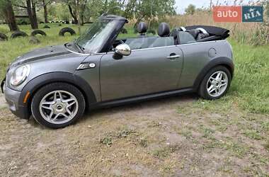 Хэтчбек MINI Cooper 2010 в 