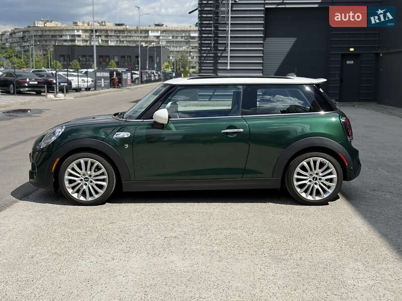 Хетчбек MINI Cooper 2017 в Києві