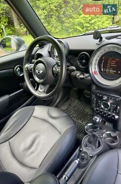 Хэтчбек MINI Cooper 2013 в 