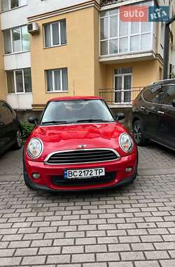 Хэтчбек MINI Cooper 2012 в Яворове