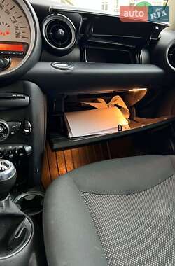 Хэтчбек MINI Cooper 2012 в 