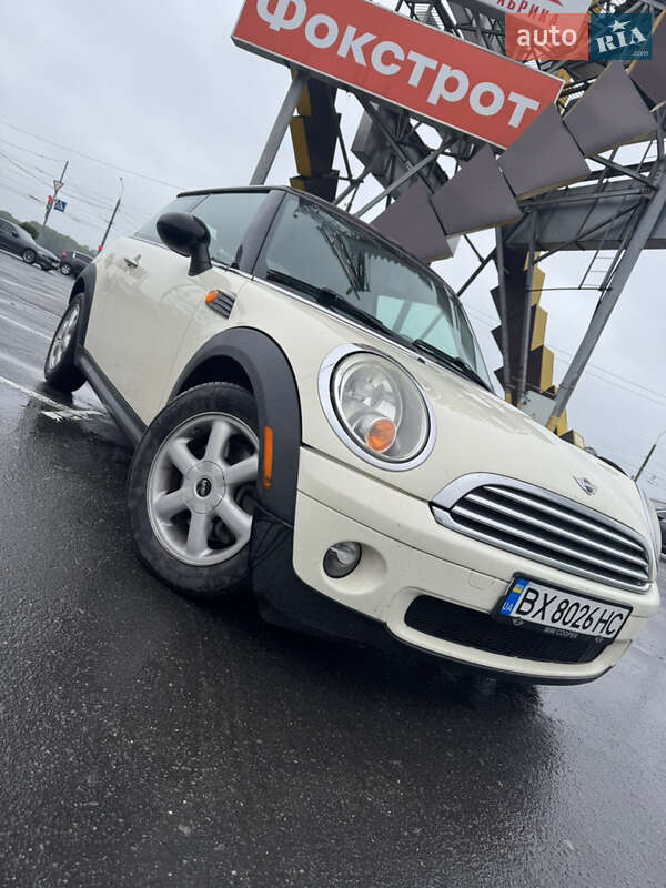 Хэтчбек MINI Cooper 2010 в Хмельницком фото 2 Хэтчбек MINI Cooper 2010 в Хмельницком