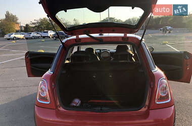 Хэтчбек MINI Cooper 2011 в 