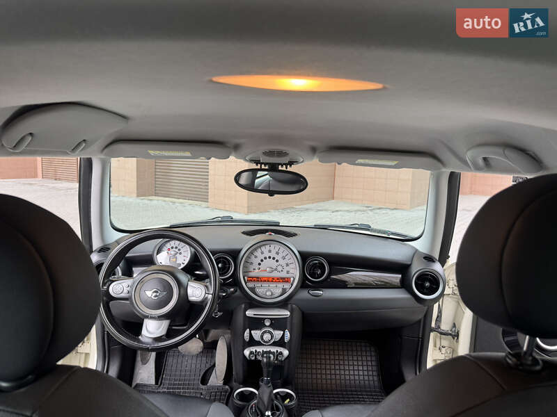 Хэтчбек MINI Cooper 2010 в Хмельницком фото 5 Хэтчбек MINI Cooper 2010 в Хмельницком