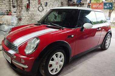 Хэтчбек MINI Cooper 2002 в 