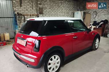 Хэтчбек MINI Cooper 2002 в 