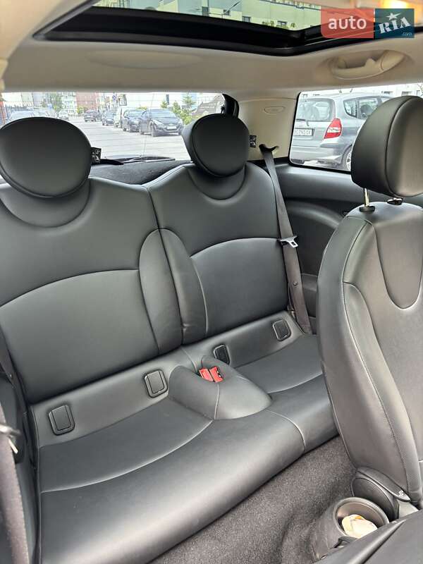 Хэтчбек MINI Cooper 2011 в Львове фото 11 Хэтчбек MINI Cooper 2011 в Львове