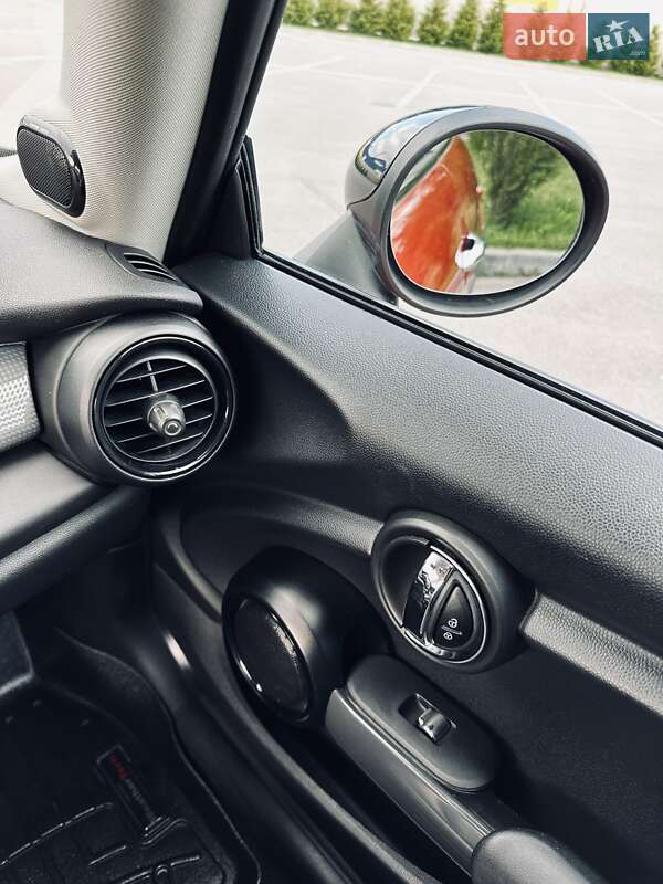 Хэтчбек MINI Cooper 2014 в Виннице