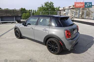 Хэтчбек MINI Cooper 2018 в 