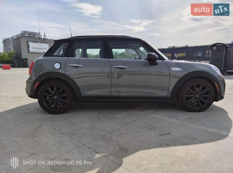 Хэтчбек MINI Cooper 2018 в Киеве