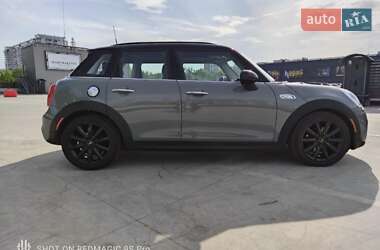 Хэтчбек MINI Cooper 2018 в 