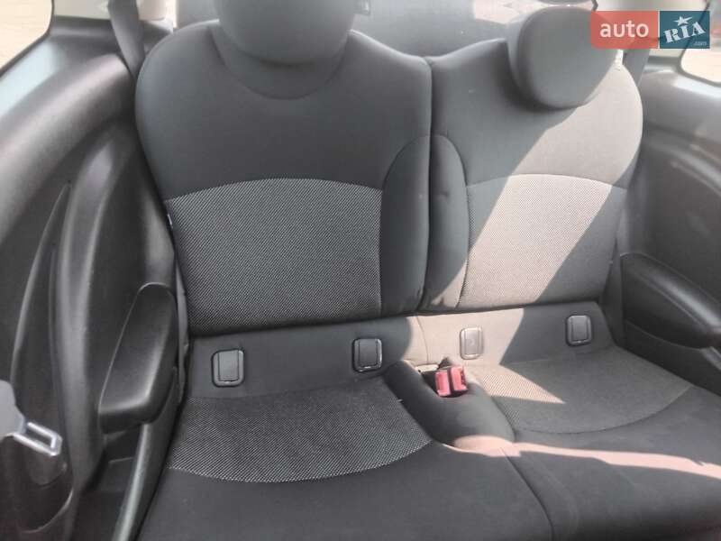 Хэтчбек MINI Cooper 2011 в Киеве