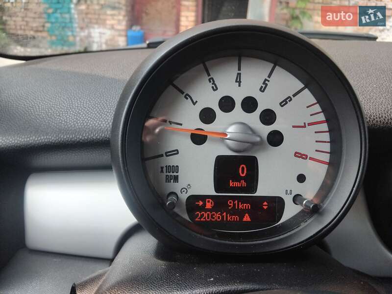Хэтчбек MINI Cooper 2011 в Киеве
