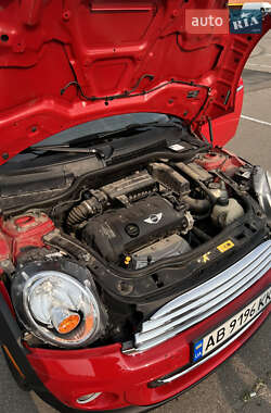 Хэтчбек MINI Cooper 2011 в 