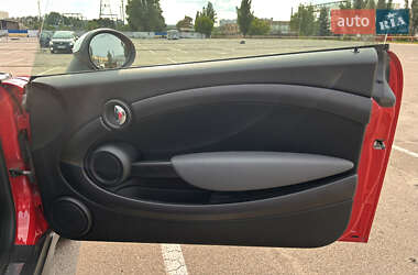Хэтчбек MINI Cooper 2011 в 