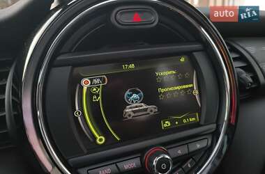 Хэтчбек MINI Cooper 2016 в 