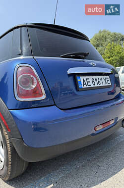 Хэтчбек MINI Cooper 2012 в 