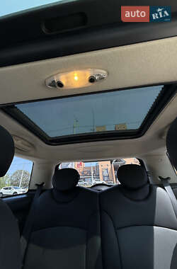 Хэтчбек MINI Cooper 2012 в 