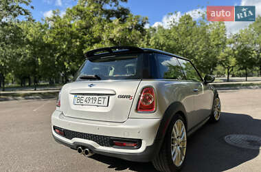Хэтчбек MINI Cooper 2012 в 