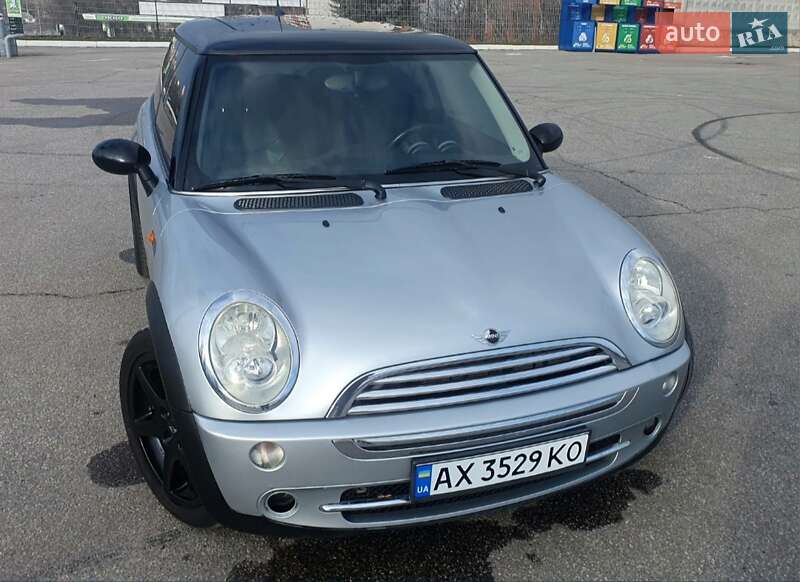 Хэтчбек MINI Cooper 2004 в Одессе