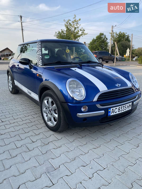 Хетчбек MINI Cooper 2002 в 