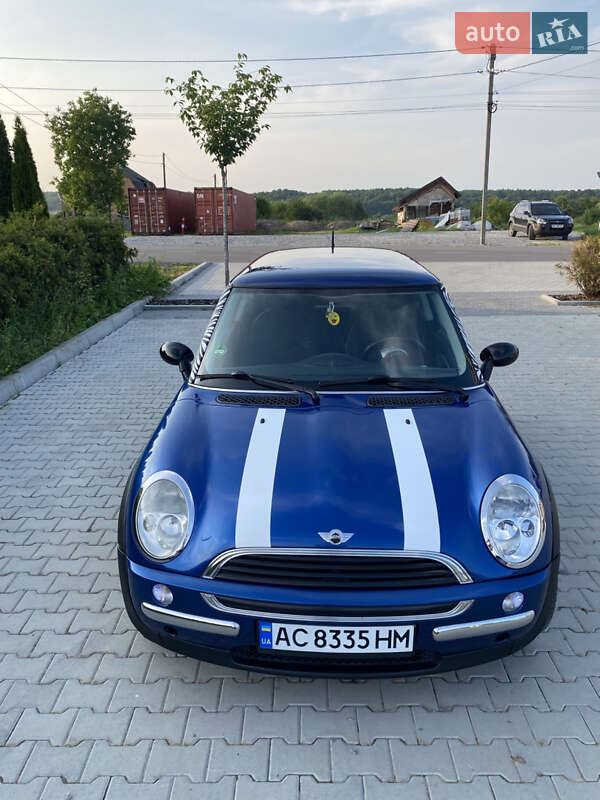 Хетчбек MINI Cooper 2002 в Винниках