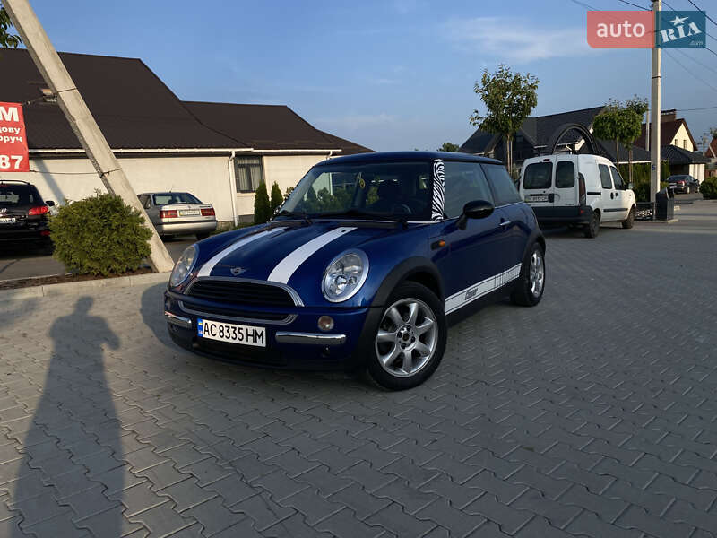 Хетчбек MINI Cooper 2002 в Винниках