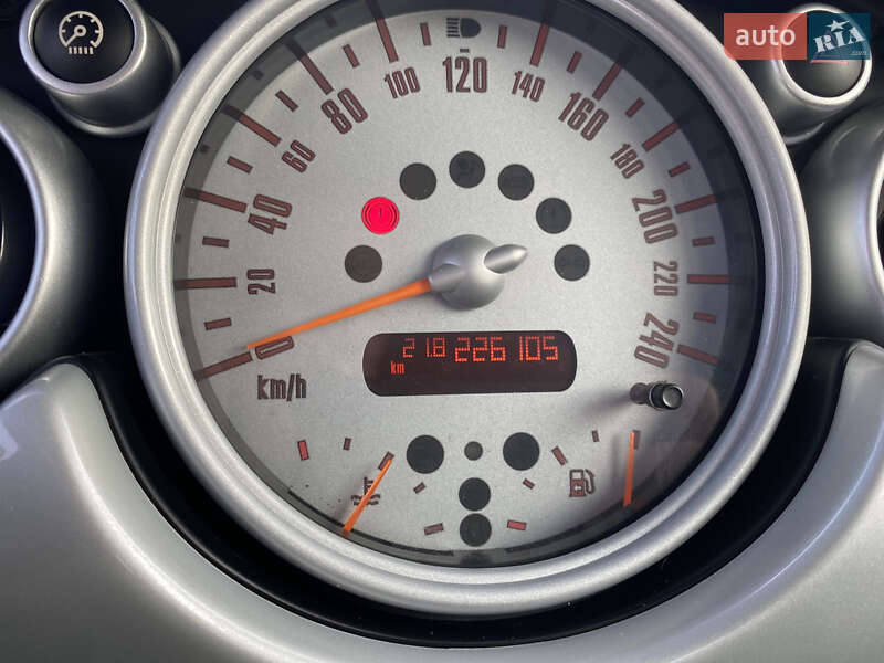 Хетчбек MINI Cooper 2002 в Винниках