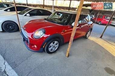 Хэтчбек MINI Cooper 2015 в 