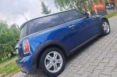 Хэтчбек MINI Cooper 2009 в 