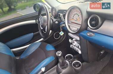 Хэтчбек MINI Cooper 2009 в 