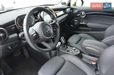 Хэтчбек MINI Cooper 2023 в 