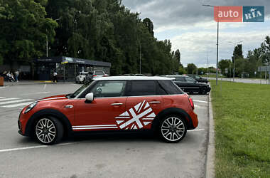 Хэтчбек MINI Cooper 2018 в 
