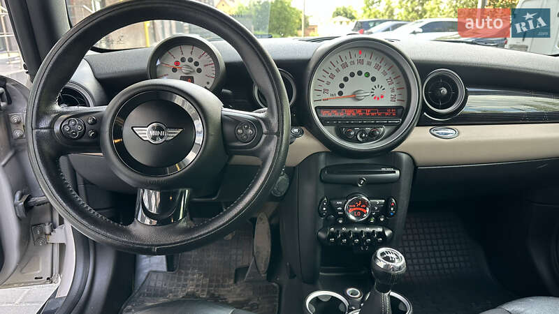 Хэтчбек MINI Cooper 2012 в Полтаве
