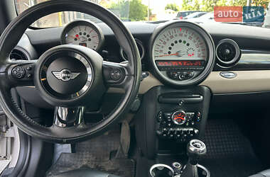 Хэтчбек MINI Cooper 2012 в 