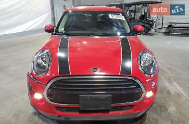 Хэтчбек MINI Cooper 2019 в 