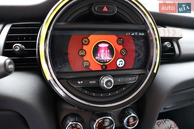 Хетчбек MINI Cooper 2014 в Львові