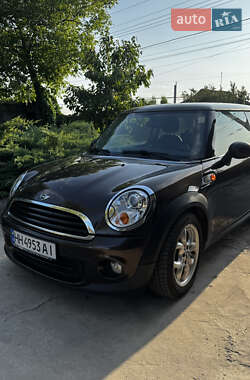 Хетчбек MINI Cooper 2011 в 