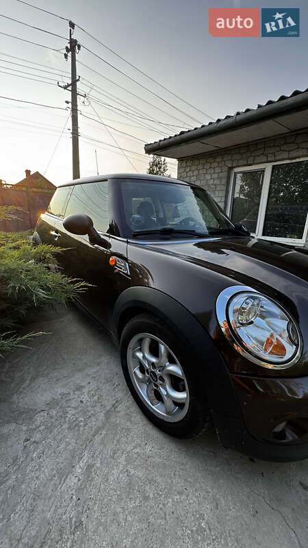Хэтчбек MINI Cooper 2011 в Одессе