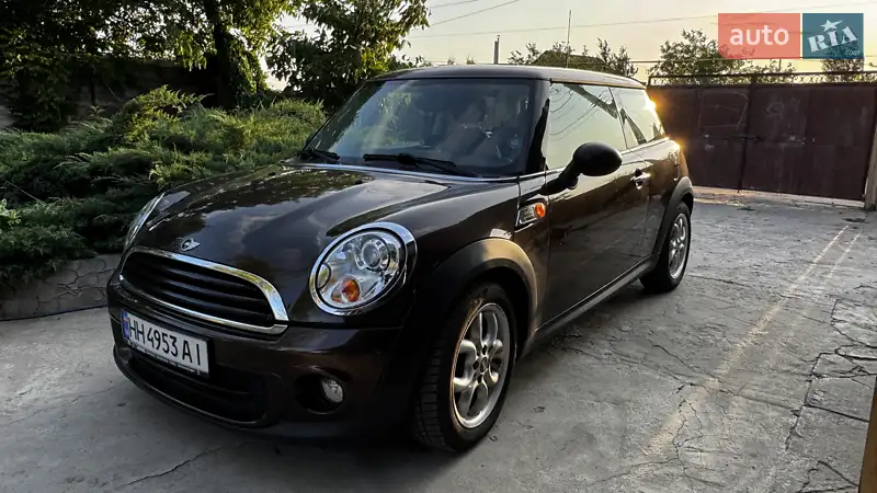 MINI Cooper 2011