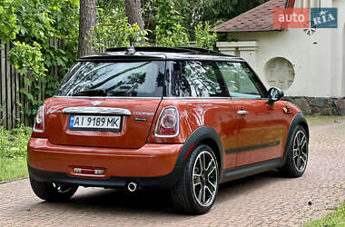 Хэтчбек MINI Cooper 2011 в 
